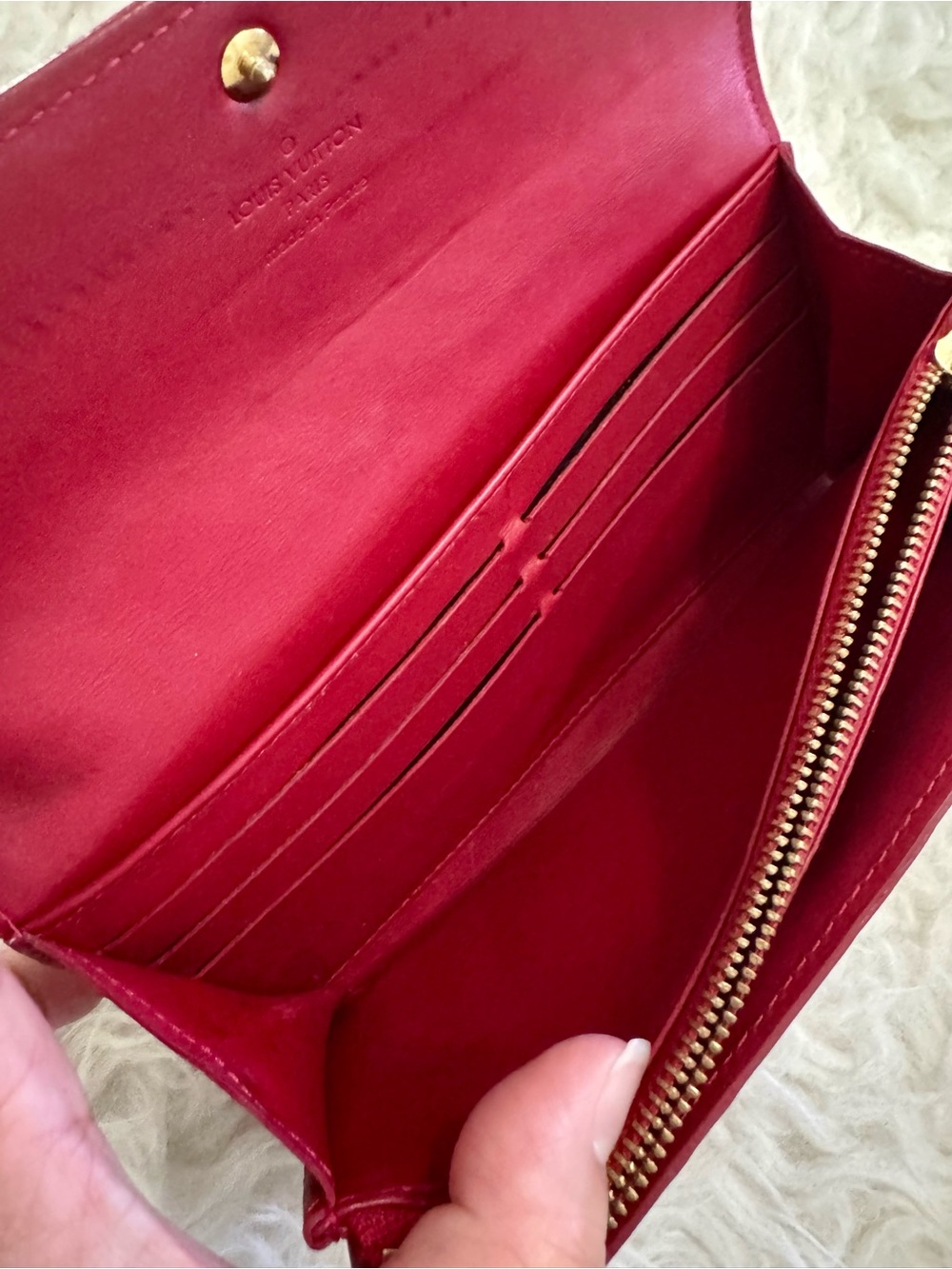 Louis Vuitton Red Vernis Monogram Wallet - Picture 4 of 13